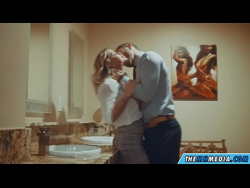 ❤️ Вақте ки як малламуй busty шумо дар як ҳоҷатхона ҷамъиятӣ seduces ❤ Порно босифат дар tg.dreamlandpassionfever.ru